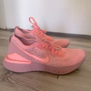 Nike Epic React Flyknit 2 Sneakers